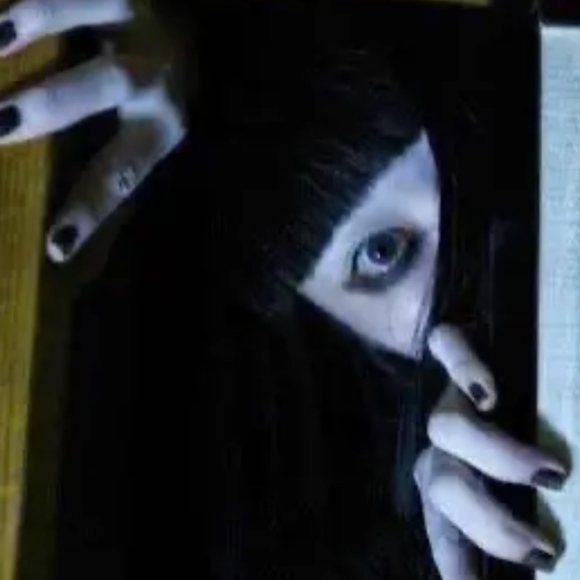 Meet your Posher, Isabelle - Picture 1 of 1